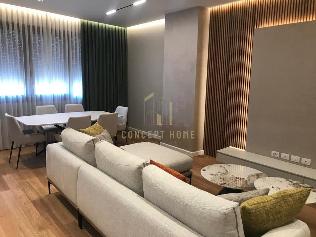 Apartament 2+1+2 Me Qira në Qendër të Tiranës - 2000€ | 98 m² 2