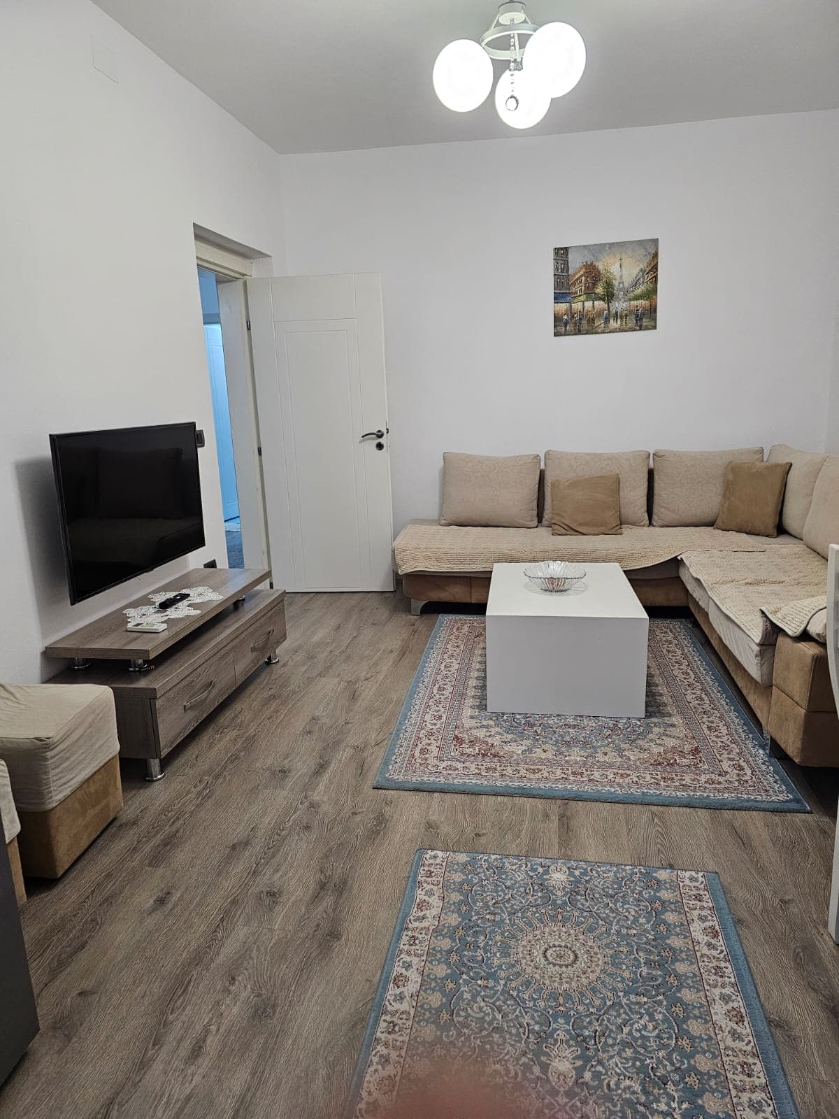 Apartament 2+1 Për Shitje në Komuna e Parisit, Tiranë - 140,000.00€ | 68 m²