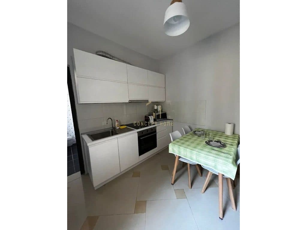 Jepet me qera apartament 1+1 te Ish Tregu Elektrik ( Ali Dem) 3