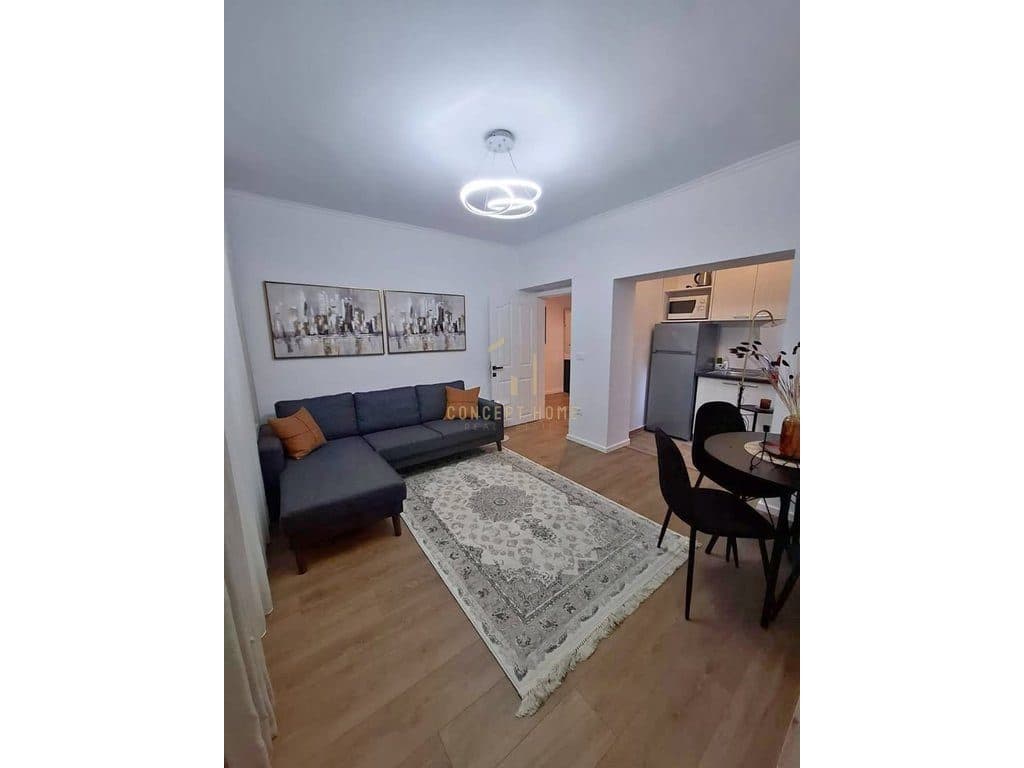 Jepet me qera apartament 1+1 Ish Restorant Durresi
