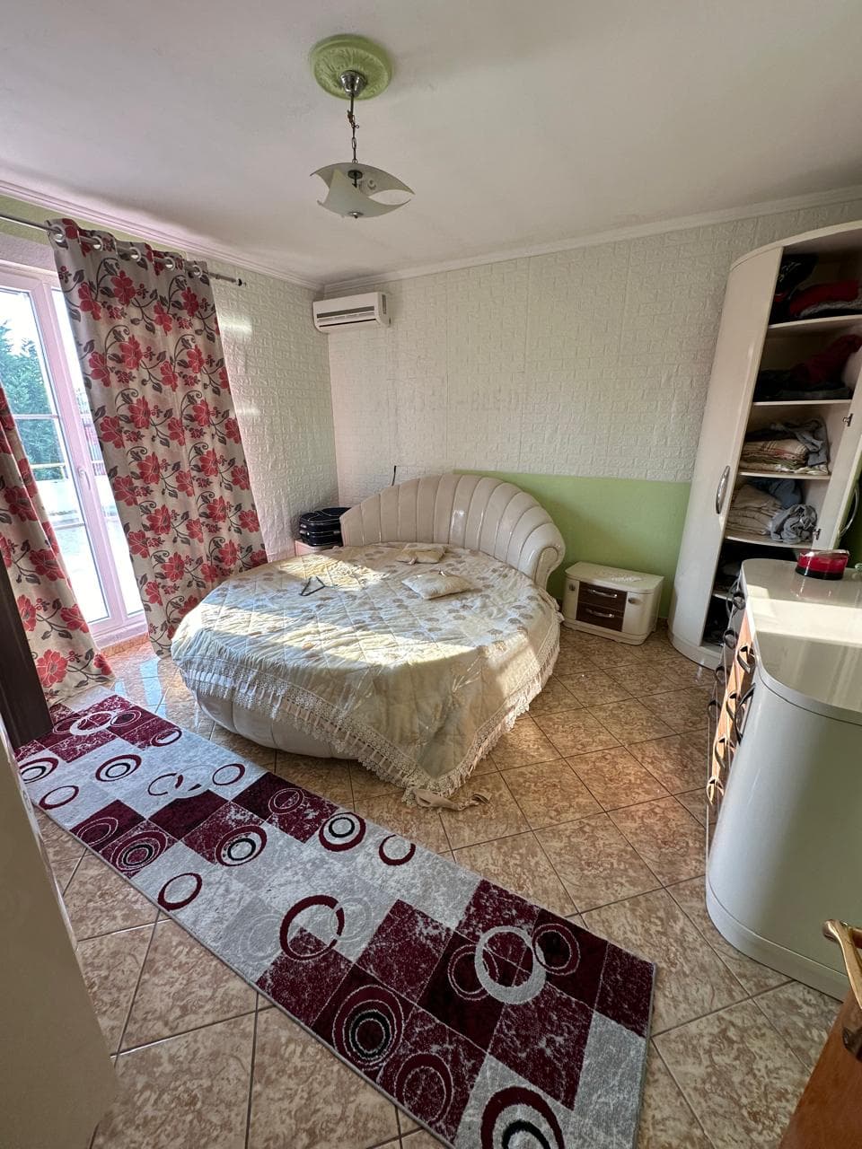 Shtëpi dy kate me Qira në Kamëz - 500€ | 300 m² 3