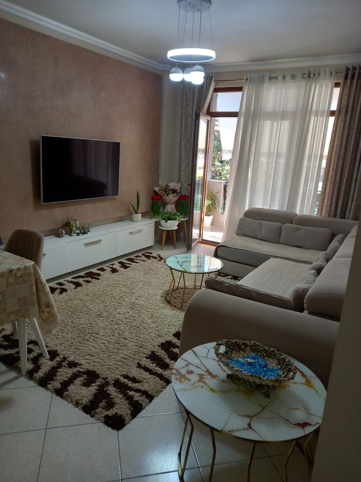 Shitet apartament 2+1 ne Fresk 4