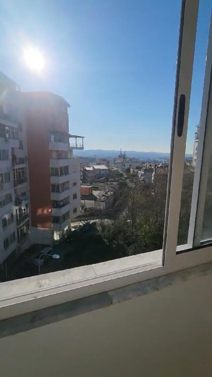 Shitet Apartament 1+1 ne Fresk 2