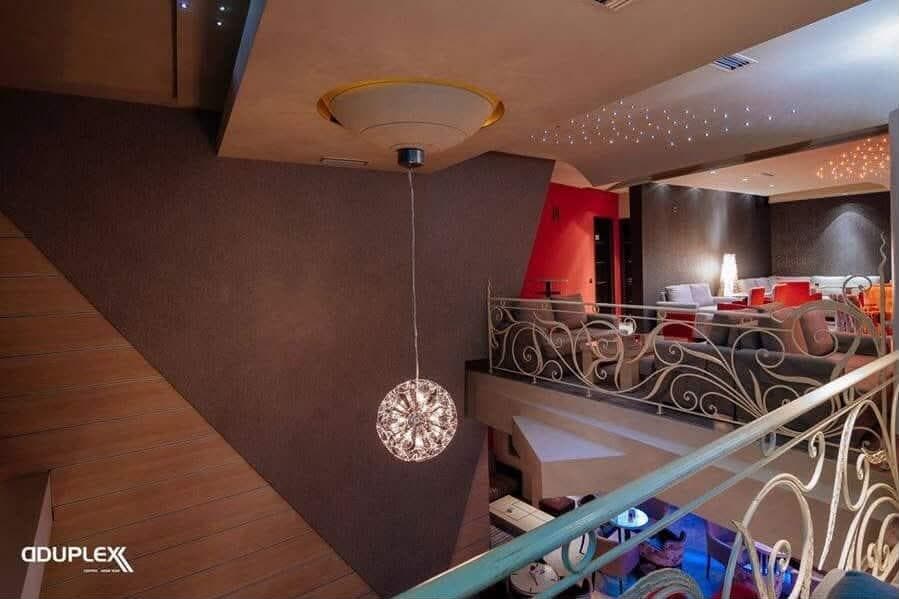 Jepet me qera lokal Duplex ne Korce - 1500€ | 370 m²