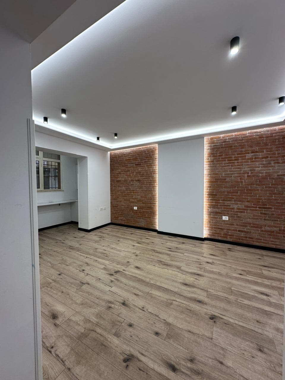 Apartament 1+1 Me Qira në Bllok, Tiranë - 158,000€