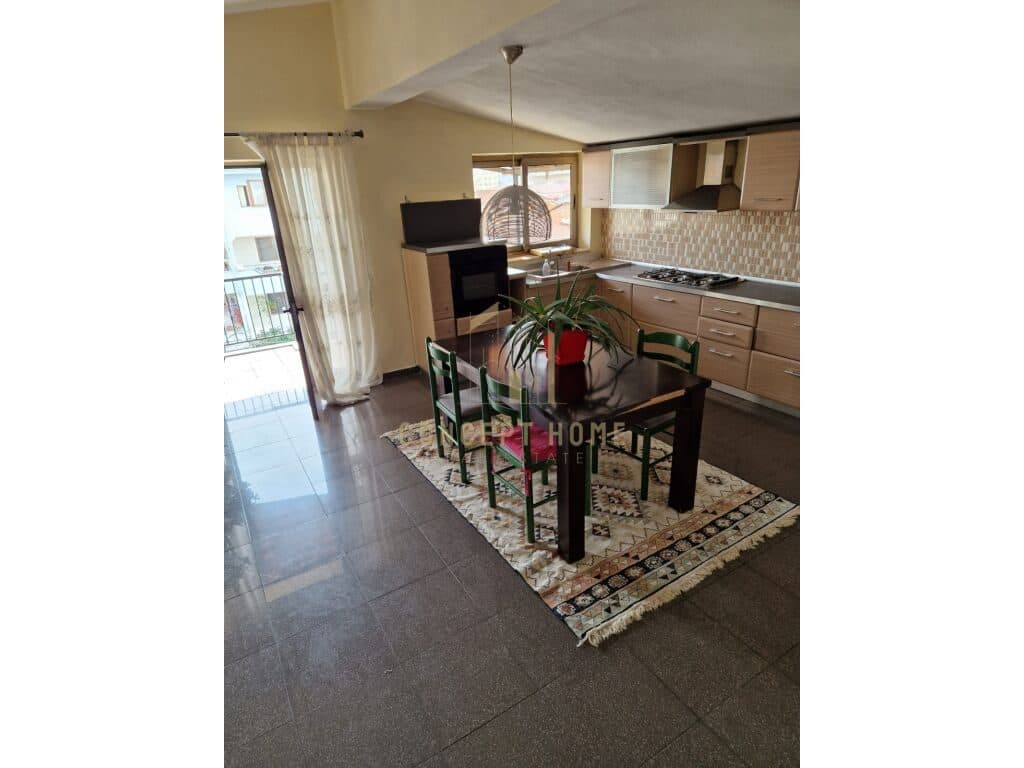 Shtëpi 2+1 me qira në Medreseja, Tiranë - 460€ | 150 m² 3