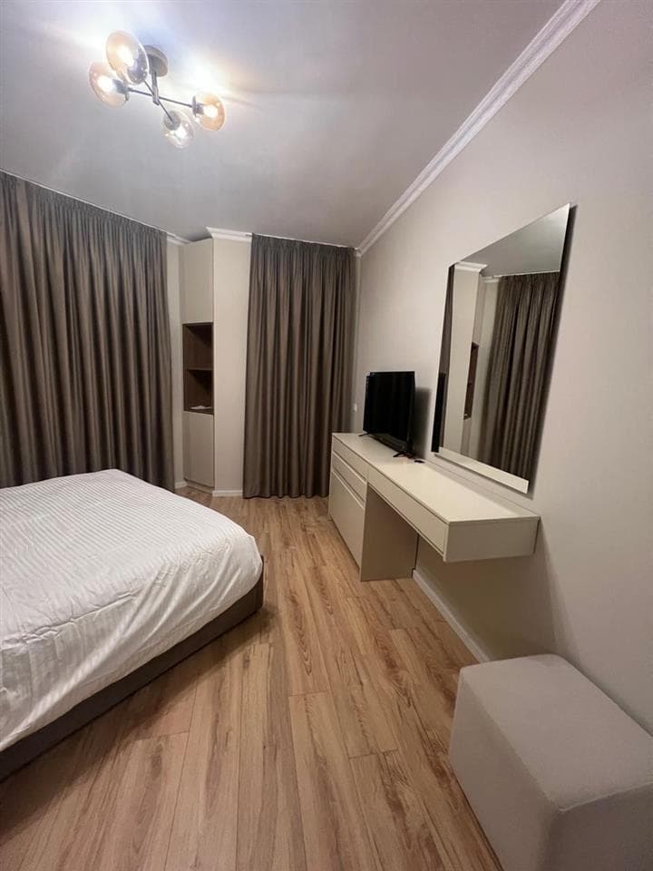Jepet me qera apartament 1+1 Te Rruga Elbasanit 3