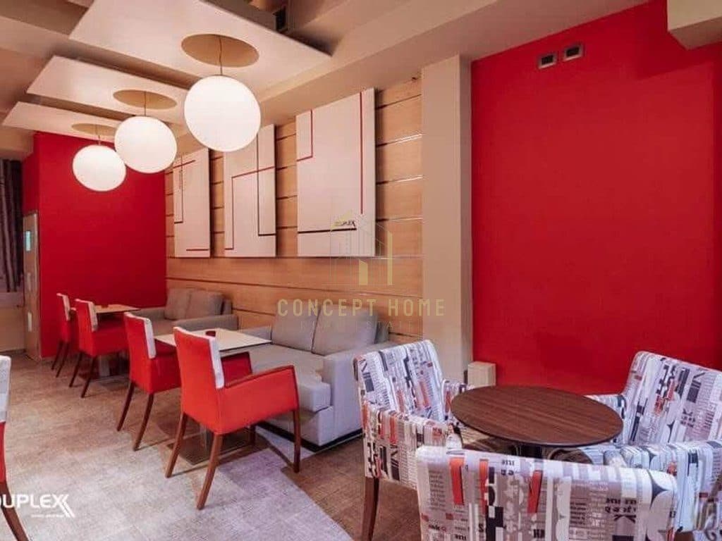 Jepet me qera lokal Duplex ne Korce - 1500€ | 370 m²
