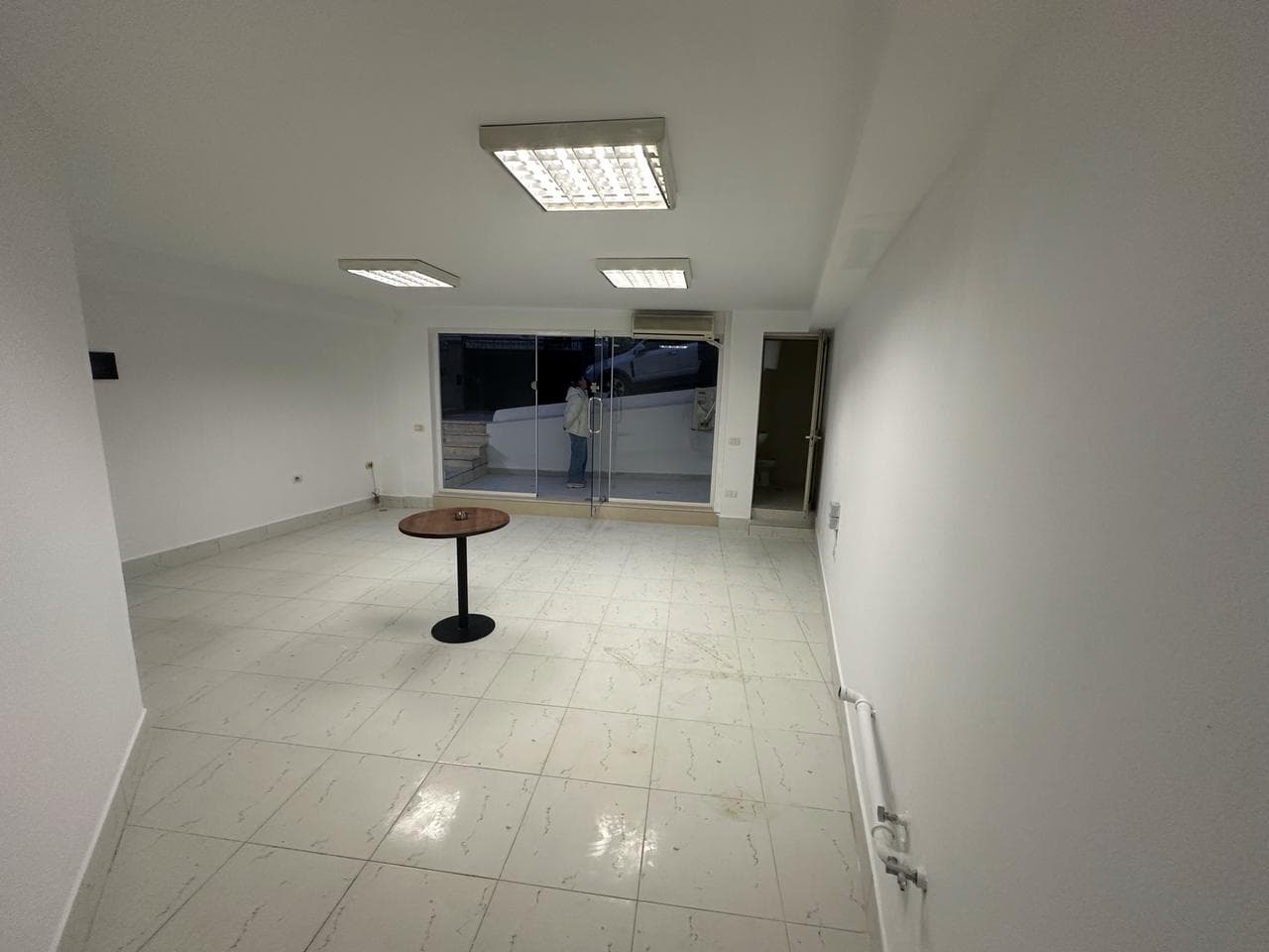 Dyqan me qira tek Kodra e Diellit, Tiranë - 400€ | 25 m² 2