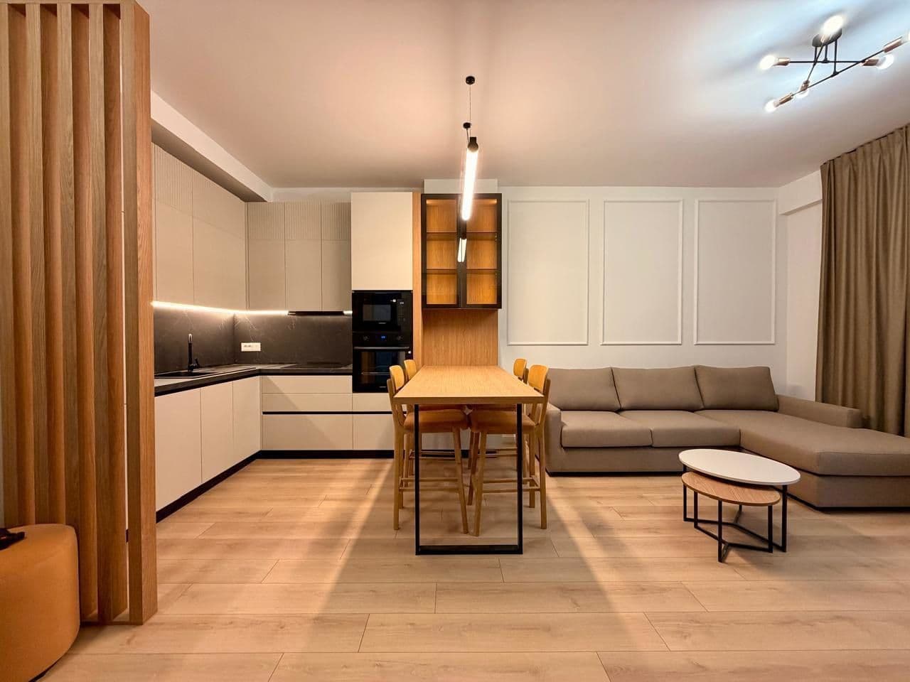 Jepet me qera apartament 1+1 tek Komuna e Parisit