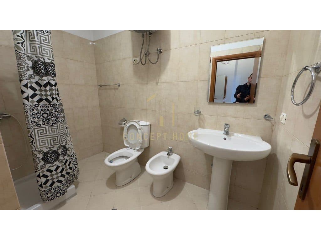 Jepet me qera apartament 1+1 ne 4