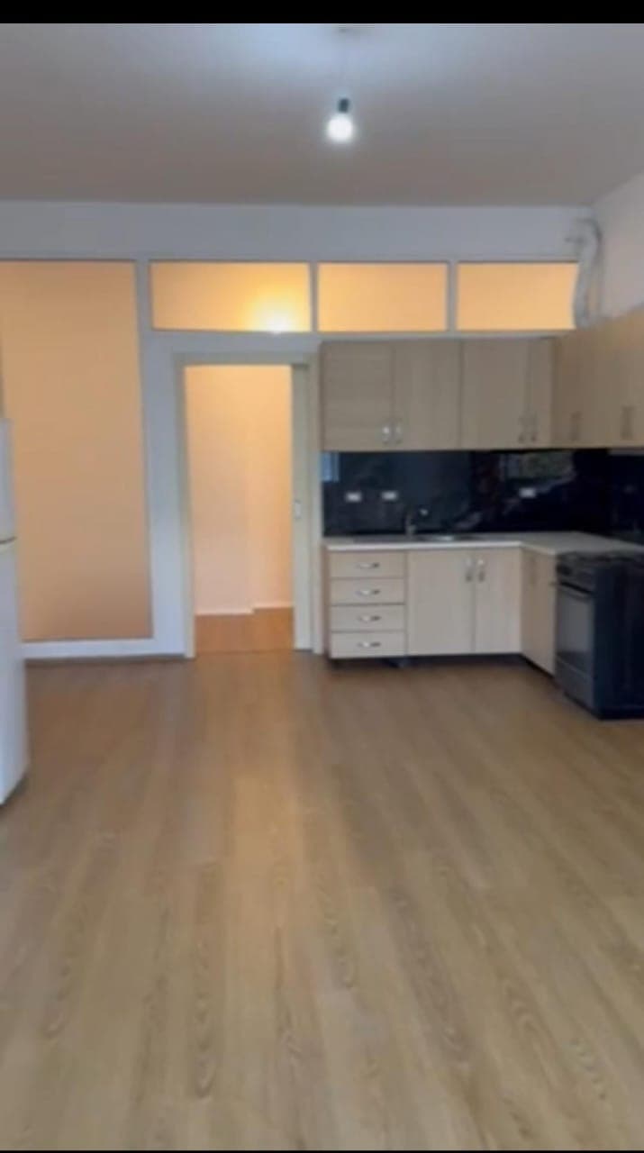 Jepet me qera apartament 2+1 ne Fresk