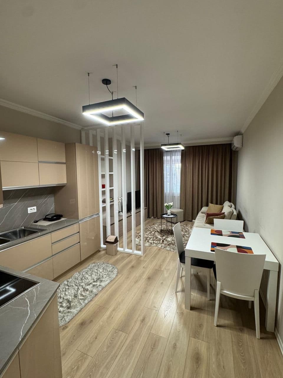 Jepet me qera apartament 1+1 Bllok 2