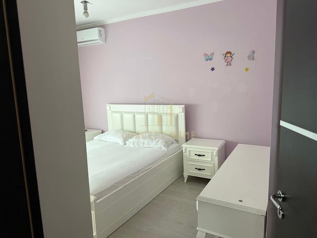 Jepet apartament 2+1 me qera tek Komuna E Parisit 4