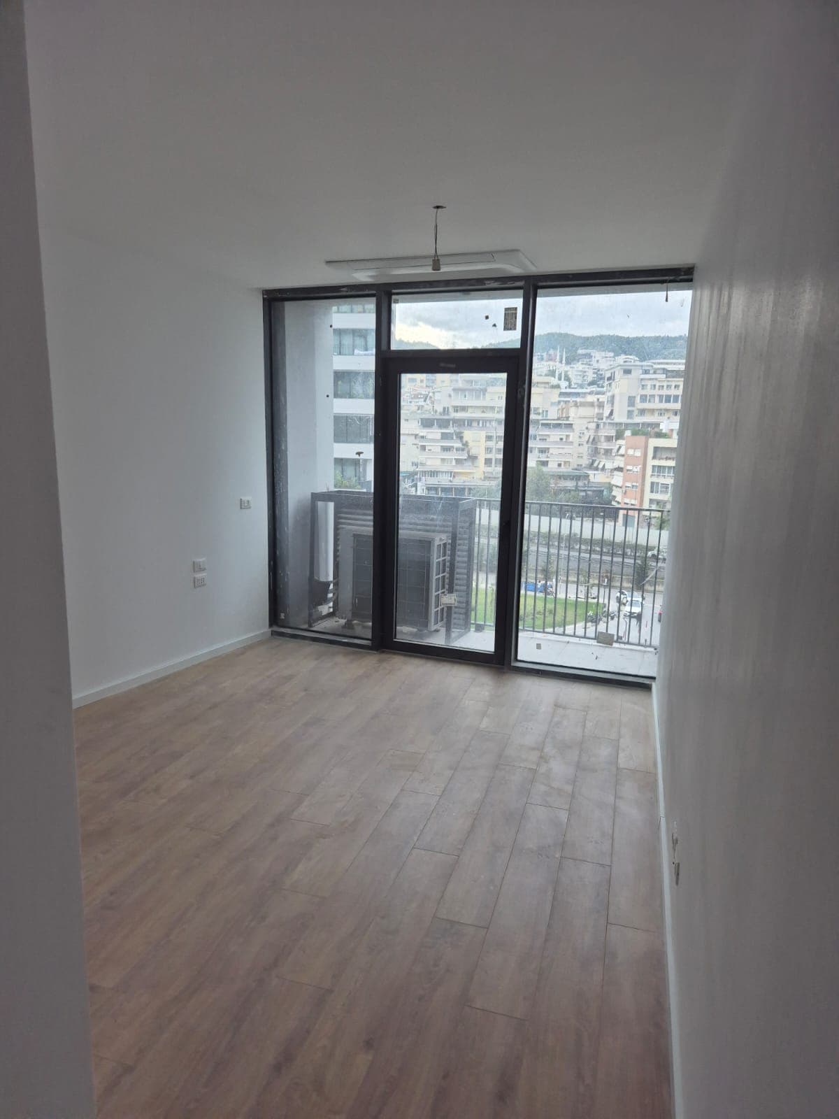 Apartament 2+1+2 Me Qira tek Liqeni Artificial, Tiranë - 1900€ 3