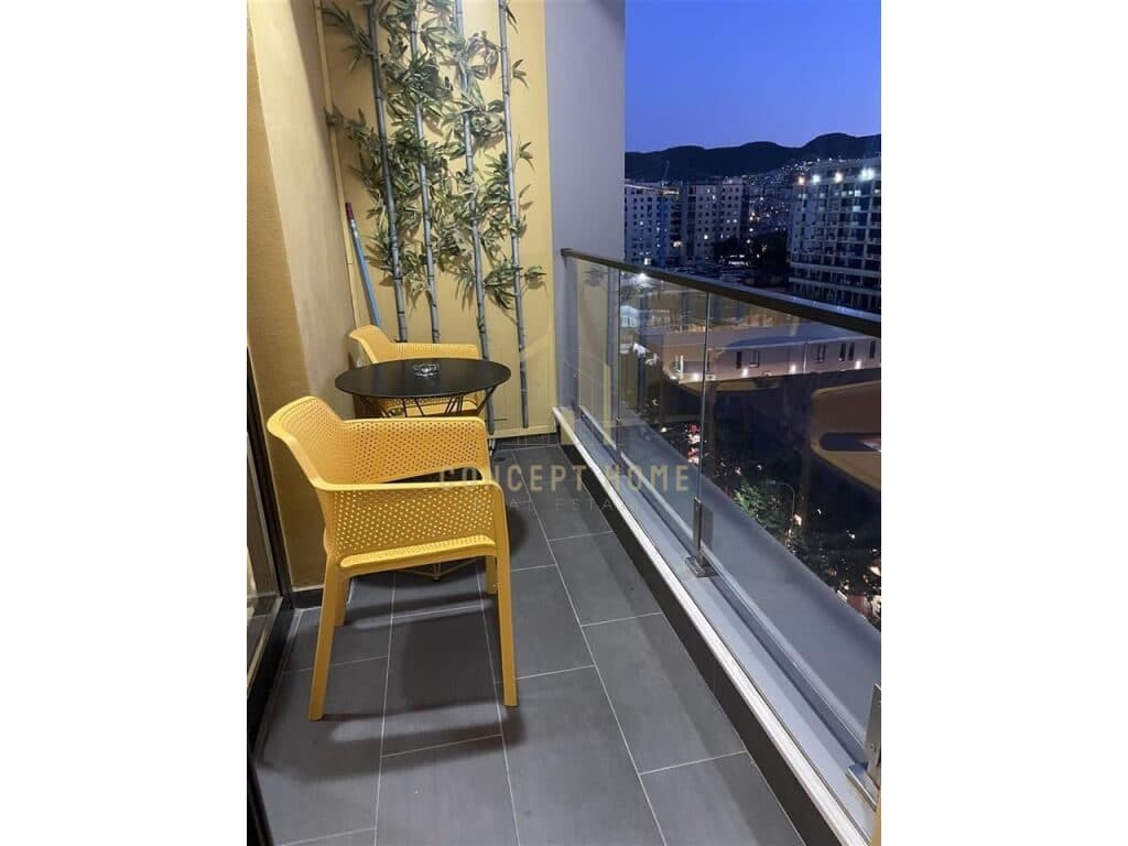 Jepet me Qira apartament 1+1 te Square 21 / 800euro 2