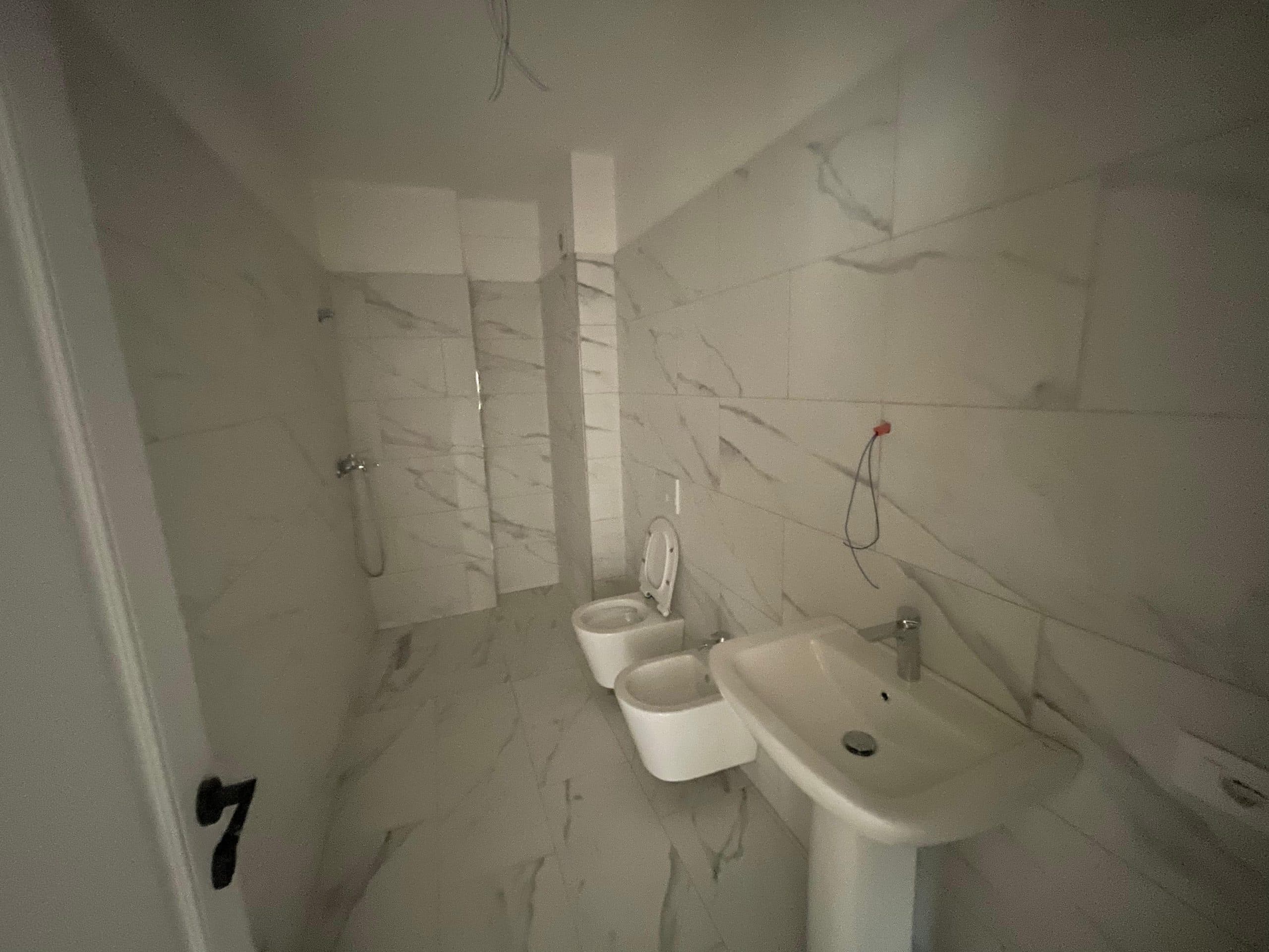 Shitet apartament 2+1 ne Kamez, Venatino 2 Residence/101.650€ 2