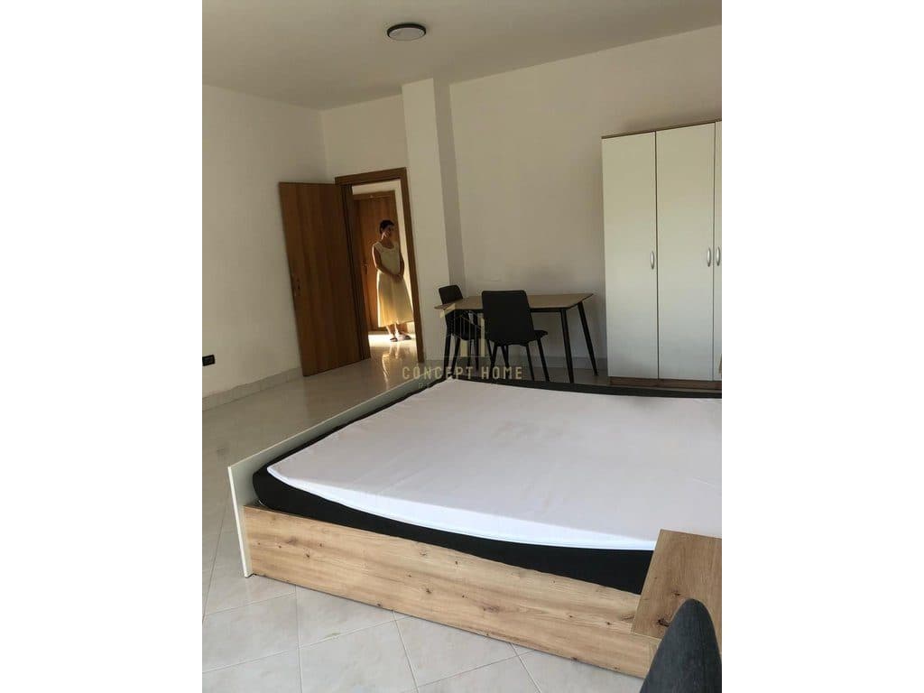 Jepet me qera gasoniere tek Rruga Haxhi Bardhi