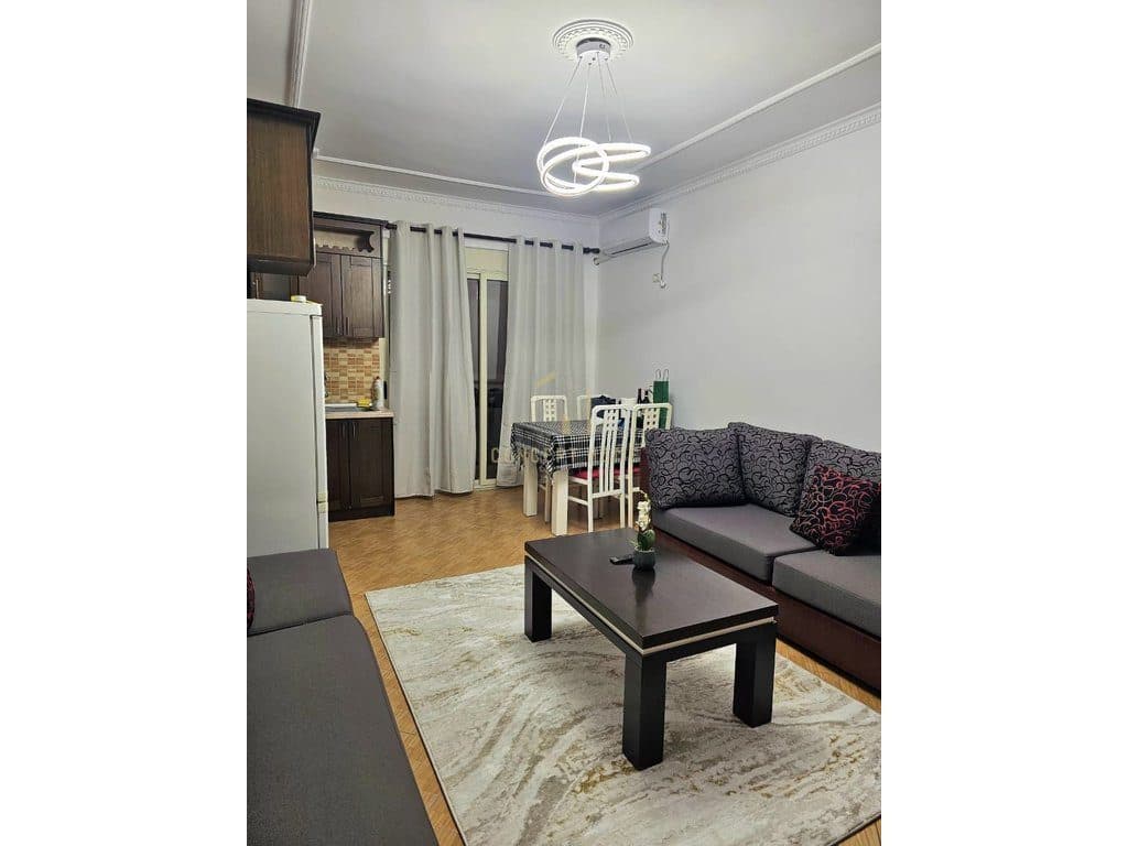 Jepet me qera apartamenti 2+1+2 ne Fresk 2