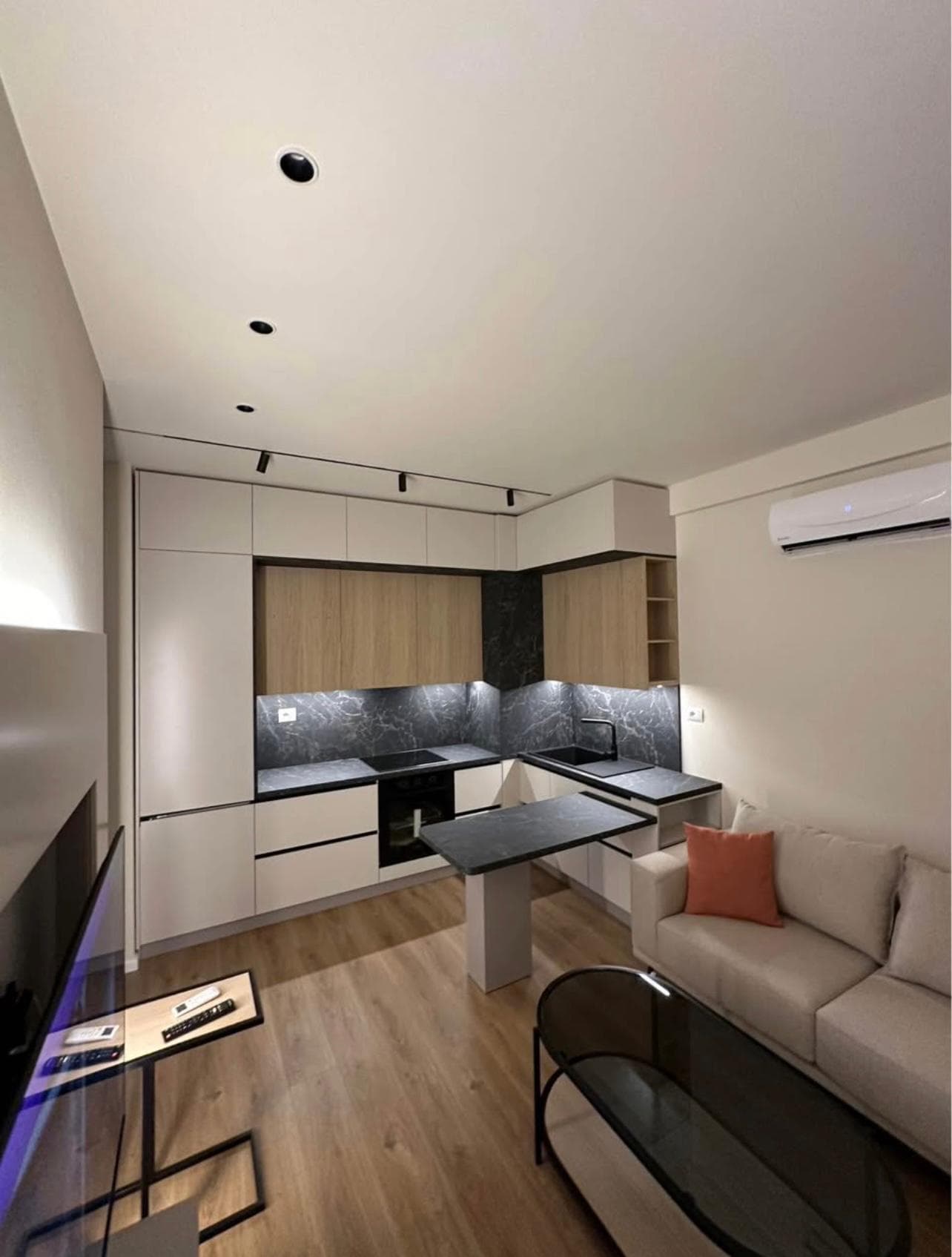 Shitet Apartament 1+1 Ali dem 4