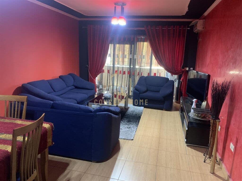 Jepet me qera Apartamenti 1+1 Komuna e Parisit Kika 1 4