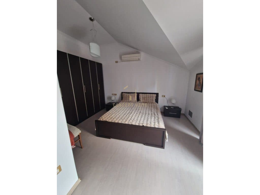 Jepet me qera apartament 3+1+3+P tek Komuna e Parisit, Siperfaqe 144 m2 4