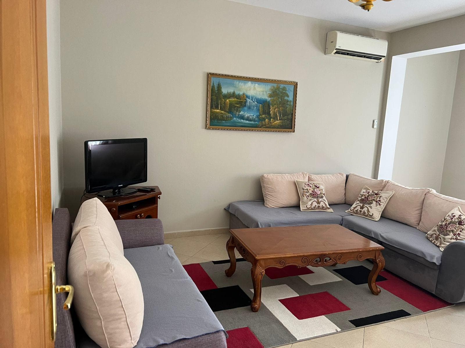 Jepet me qera Apartament 1+1 ne Don Bosko 3