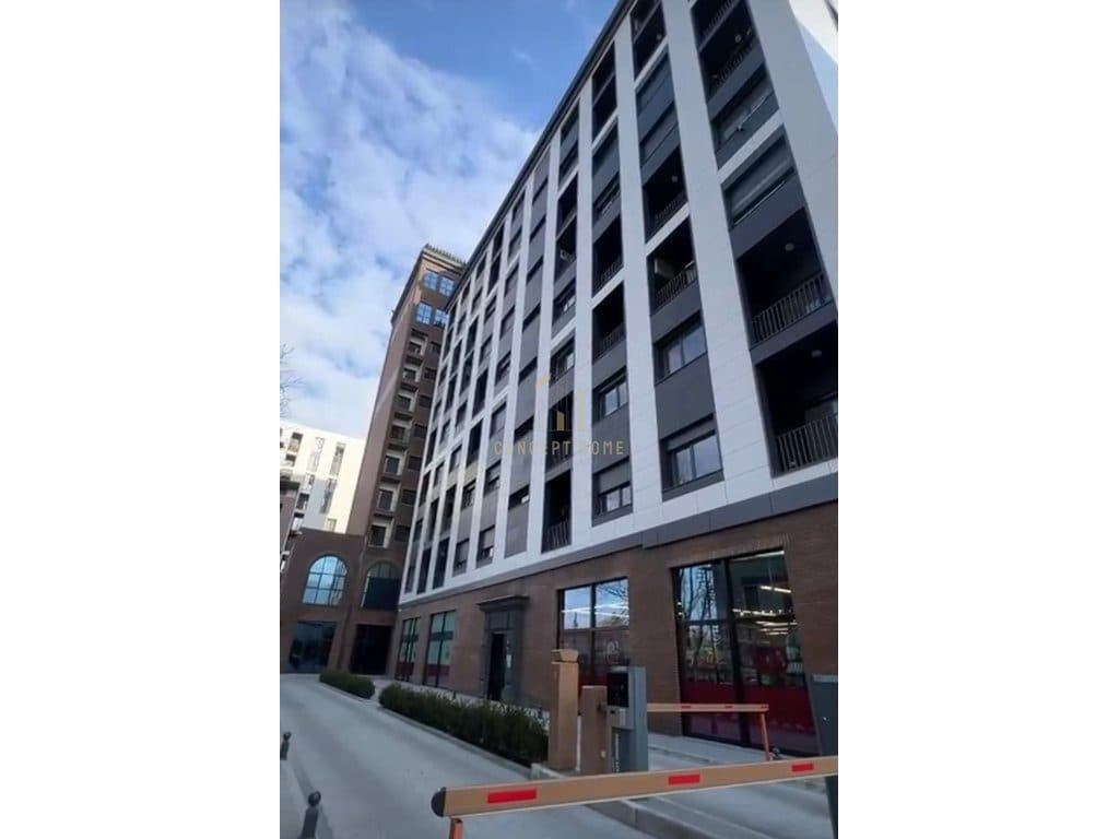 Shitet Apartament 2+1+2 tek Amerikan 3