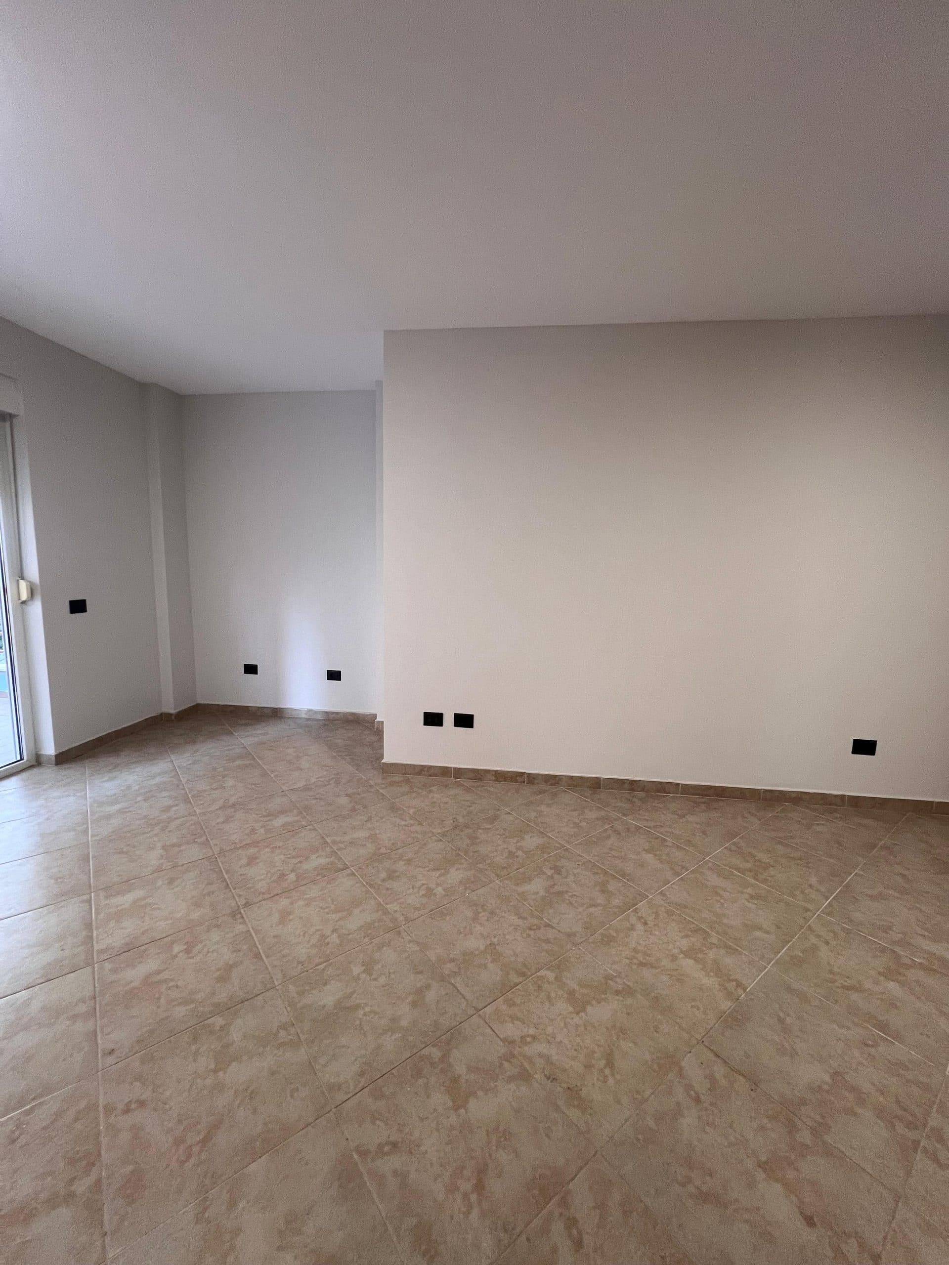Apartament 3+2 me Qira në Liqeni Artificial, Tiranë - 900.00€ | 150 m² 3