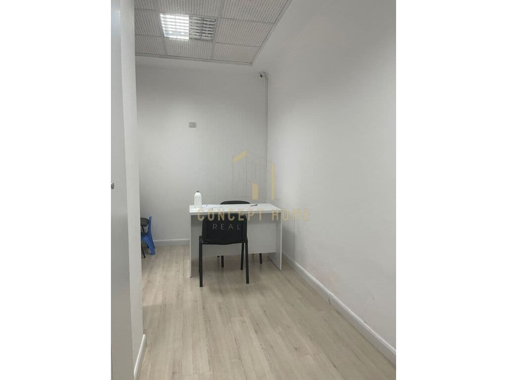 Shitet ambient tek Selvia/95,000 euro 2