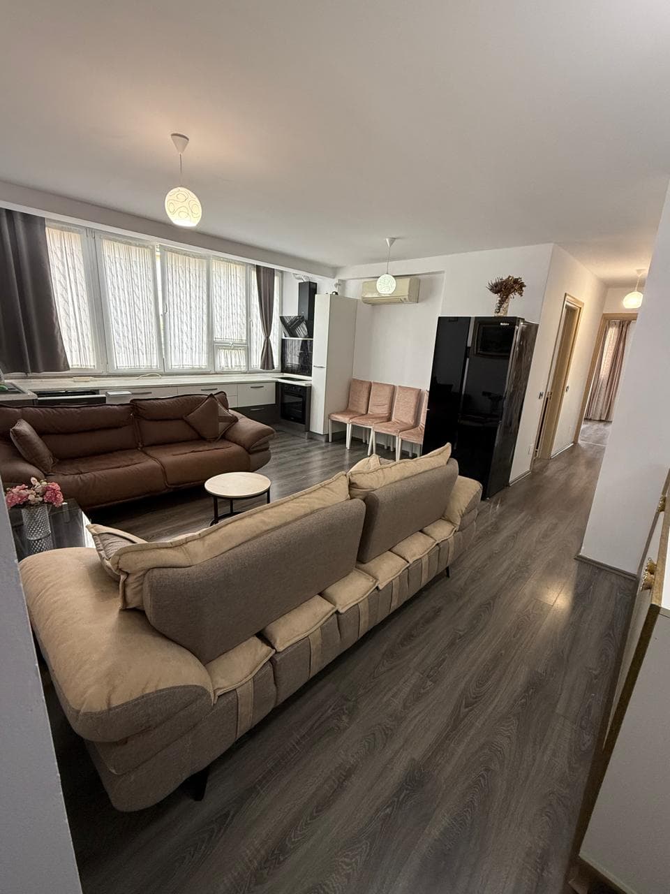 Shitet apartament 2+1 tek ish Fusha e Aviacionit 2