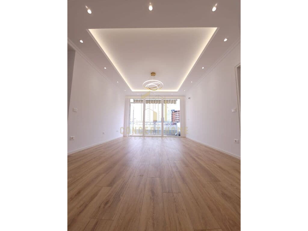 📍Shitet Apartament 2+1+2 , Rrethrrotullimi Zogu Zi
