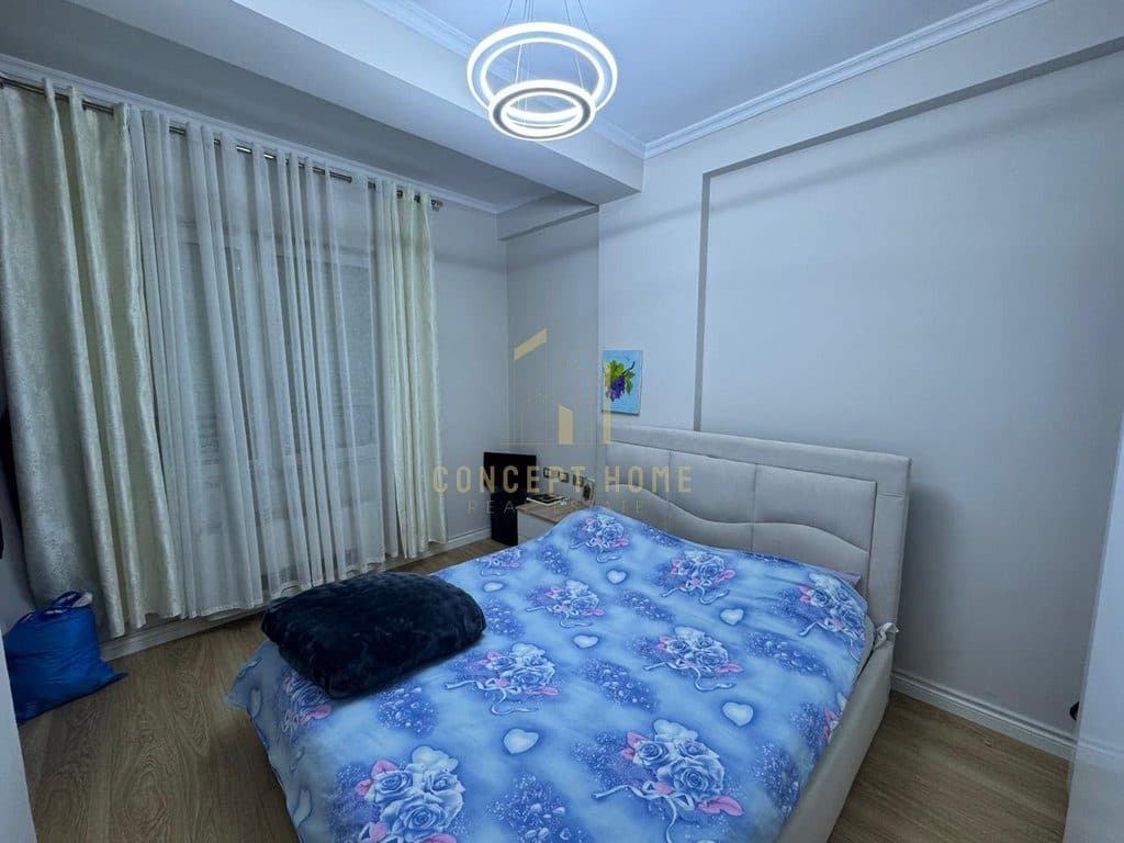 Shitet apartament 3+1+2 tek Kodra e Diellit/250.000€ 2