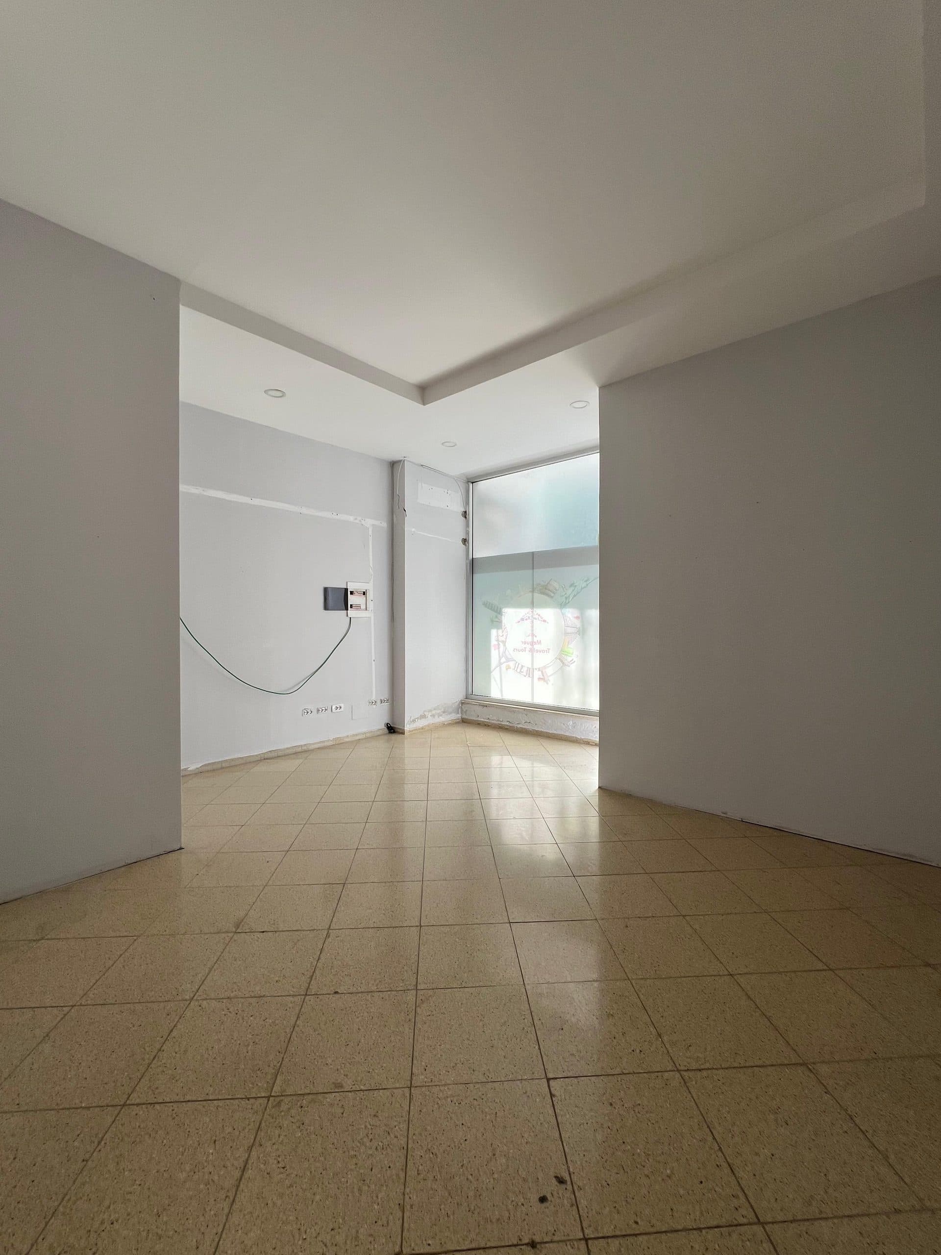 Dyqan Për Qira në Kodra e Diellit1, Tiranë - 1000€ | 136 m² 3