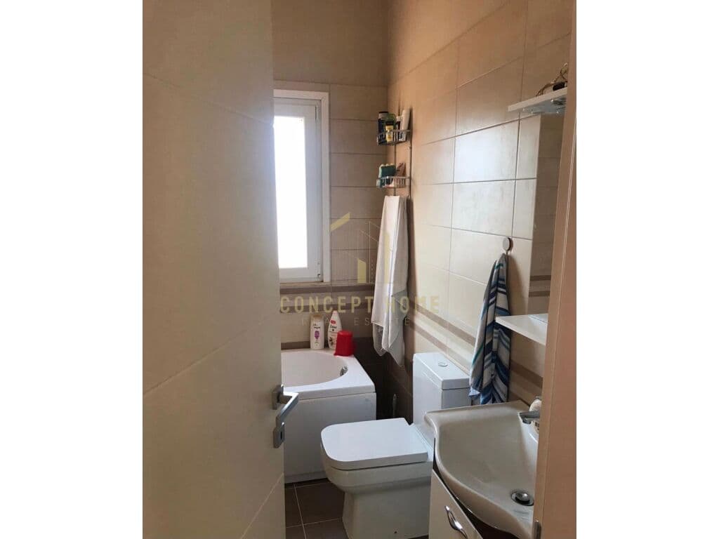 Shitet apartament 2+1+2 ne Selite 3