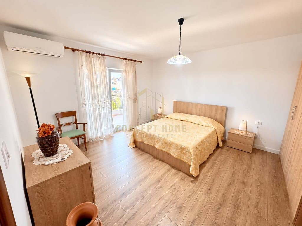 Jepet Apartament me qera 2+1+2+🅿️ tek Komuna e Parisit 3