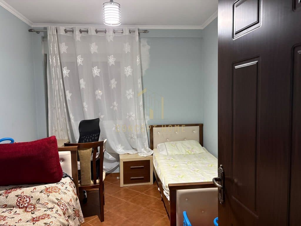 Shitet apartament 2+1+2 ne Fresk 3