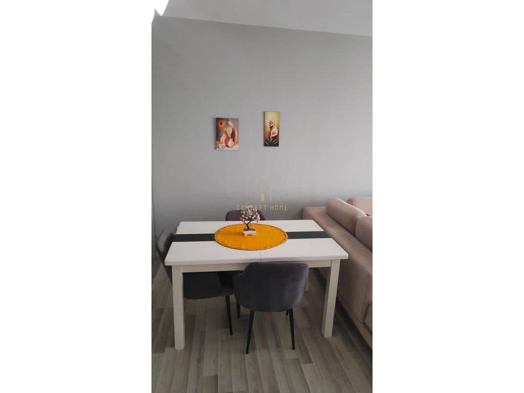 Jepet me qera apartament 2+1 ne 4