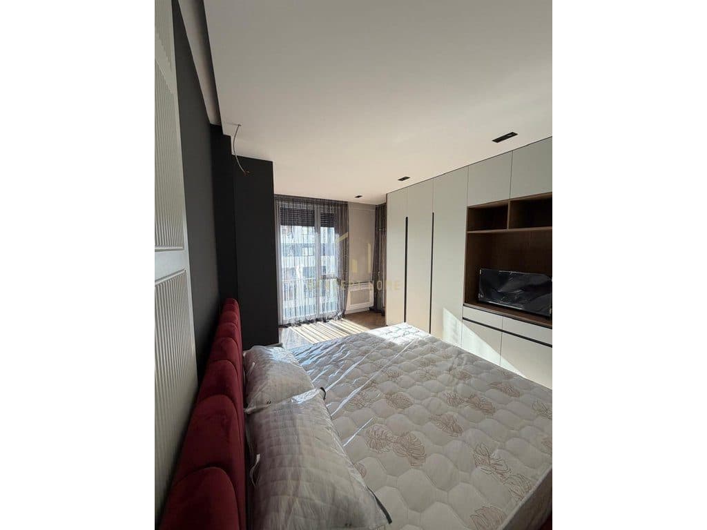 Shitet Apartament 2+1+2 ne Shkoze 3