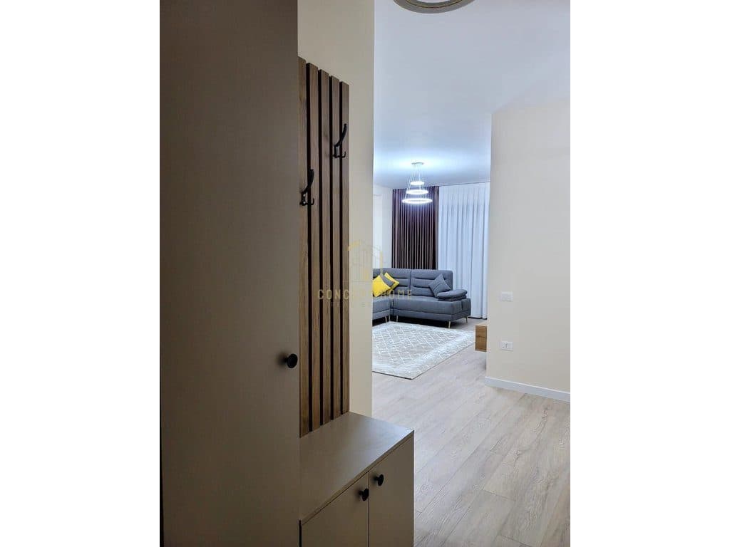 Jepet me qera apartment 2+1 +Verand tek Liqeni i thate 4