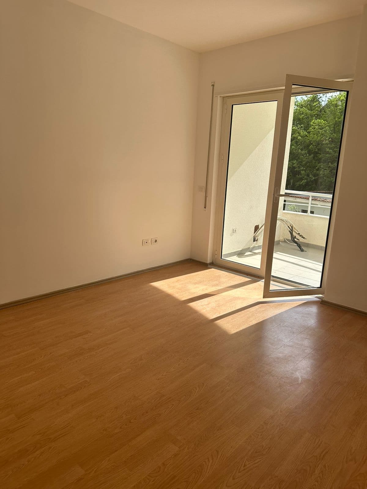Apartament 2+1+2 Për Shitje në Fresk, Tiranë - 99000€ | 90 m² 4