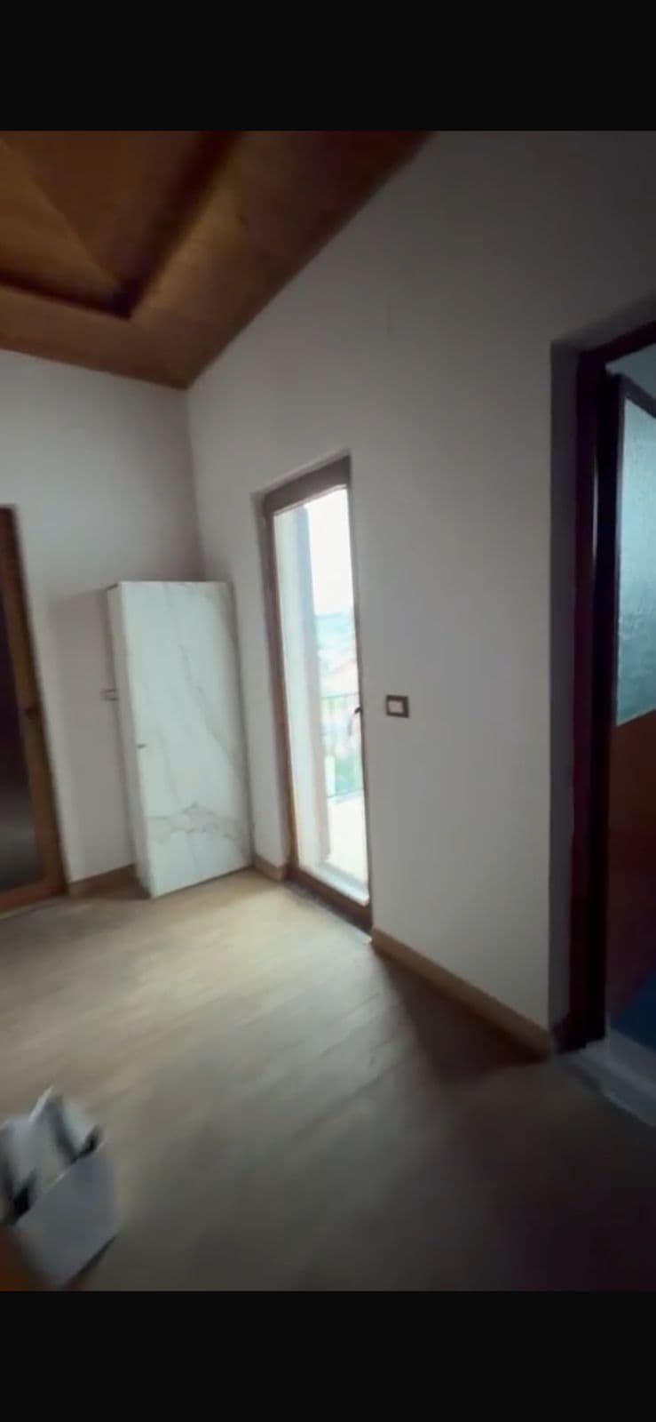 Jepet me qera shtepi private ,dupleks Ne Babrru\400 EURO 3