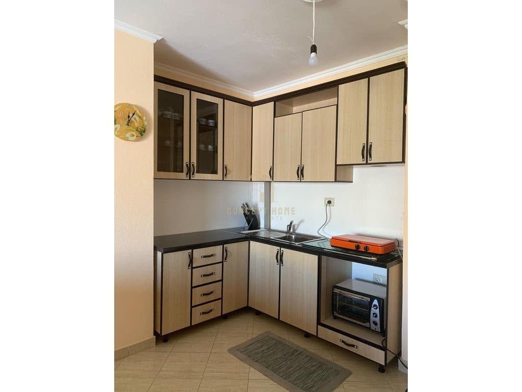 Shitet Apartament 2+1 Tek Shkembi i Kavajes 3