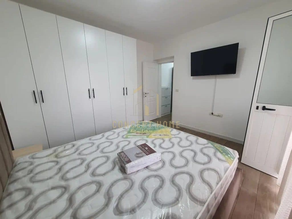 Jepet me qera apartament 1+1 tek Zogu i zi 2