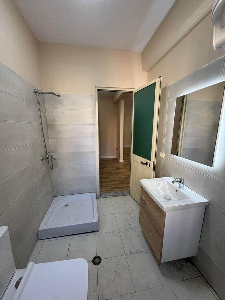 Shitet apartament 2+1 ne Astir 4