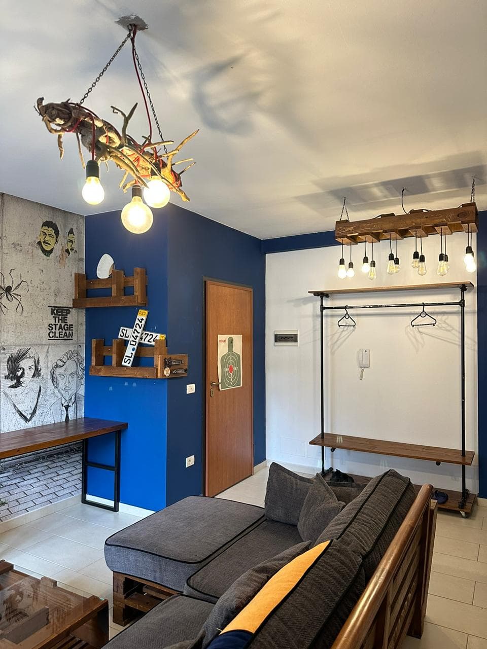 Jepet me qera Apartament 1+1 tek Kopshti Botanik