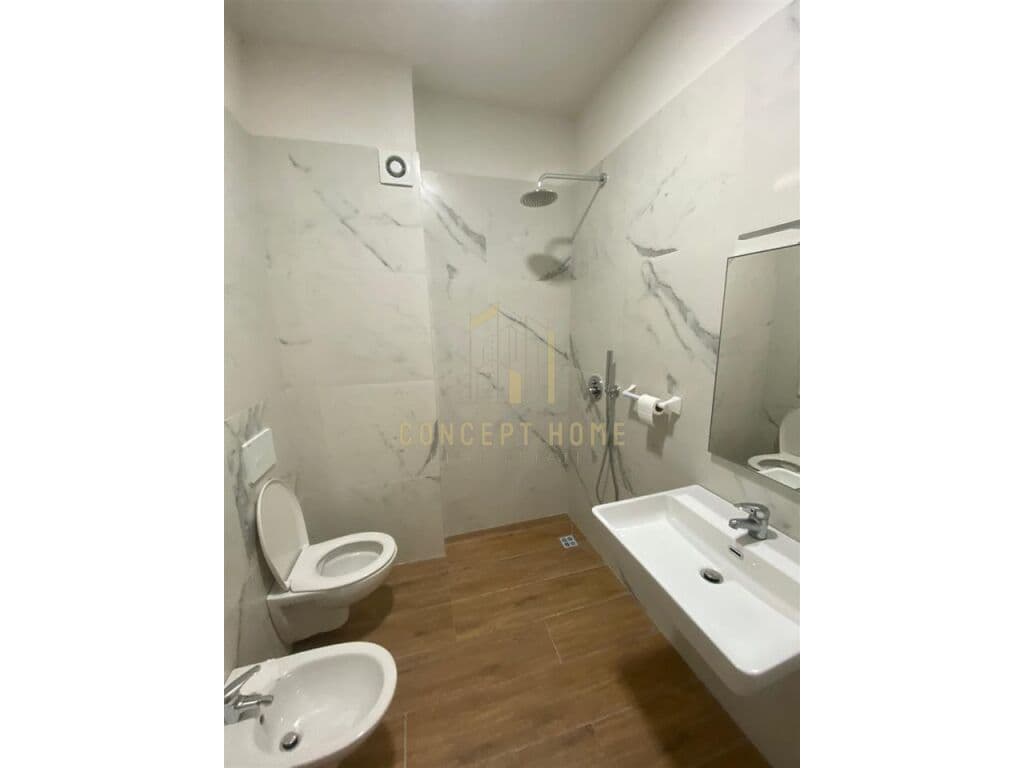 Jepet Zyre me qera 2+1 Rruga e Kosovarve / 1000 Euro 3