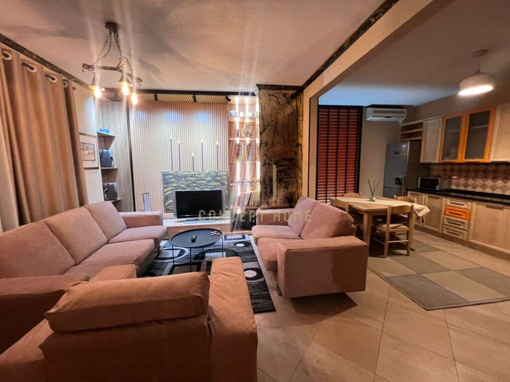 Jepet me qera apartament 3+1 tek Zogu i Zi 4