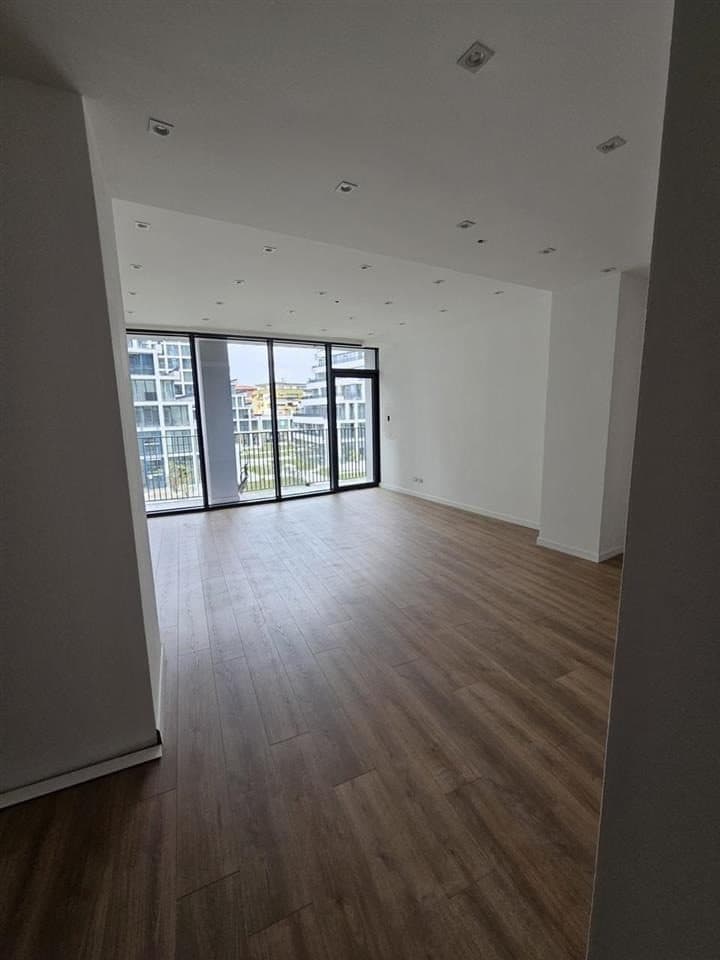 Jepet Zyre me qera 1+1 te Lake View Residence / 1200 Euro