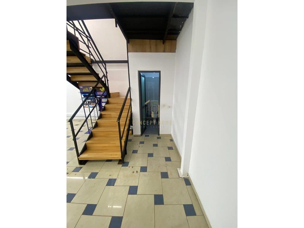 Ambient Biznesi Duplex Me Qira në Myslym Shyri, Tiranë - 1500€ | 134 m² (I Diskutueshem) 4